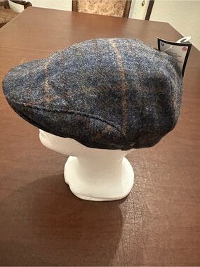 NWT! Mucros Weavers Irish Tweedy Wool Mens M Cap in Blue Brown Windowpane
